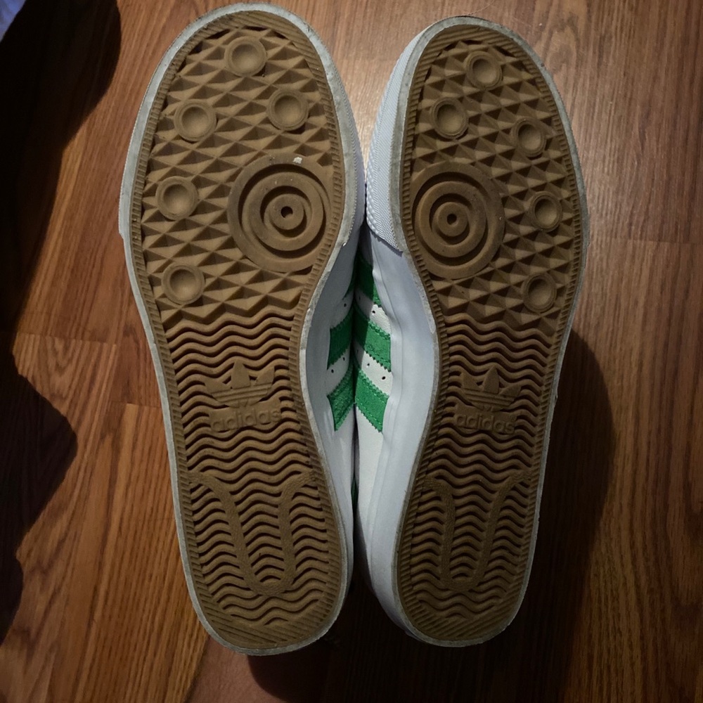 Adidas - Picture 2 of 5